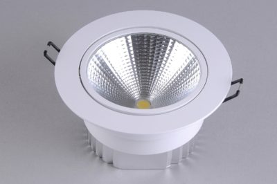 DOWNLIGHT MA 3000K-15W 135 x 70 x 135mm EMPOTRAR